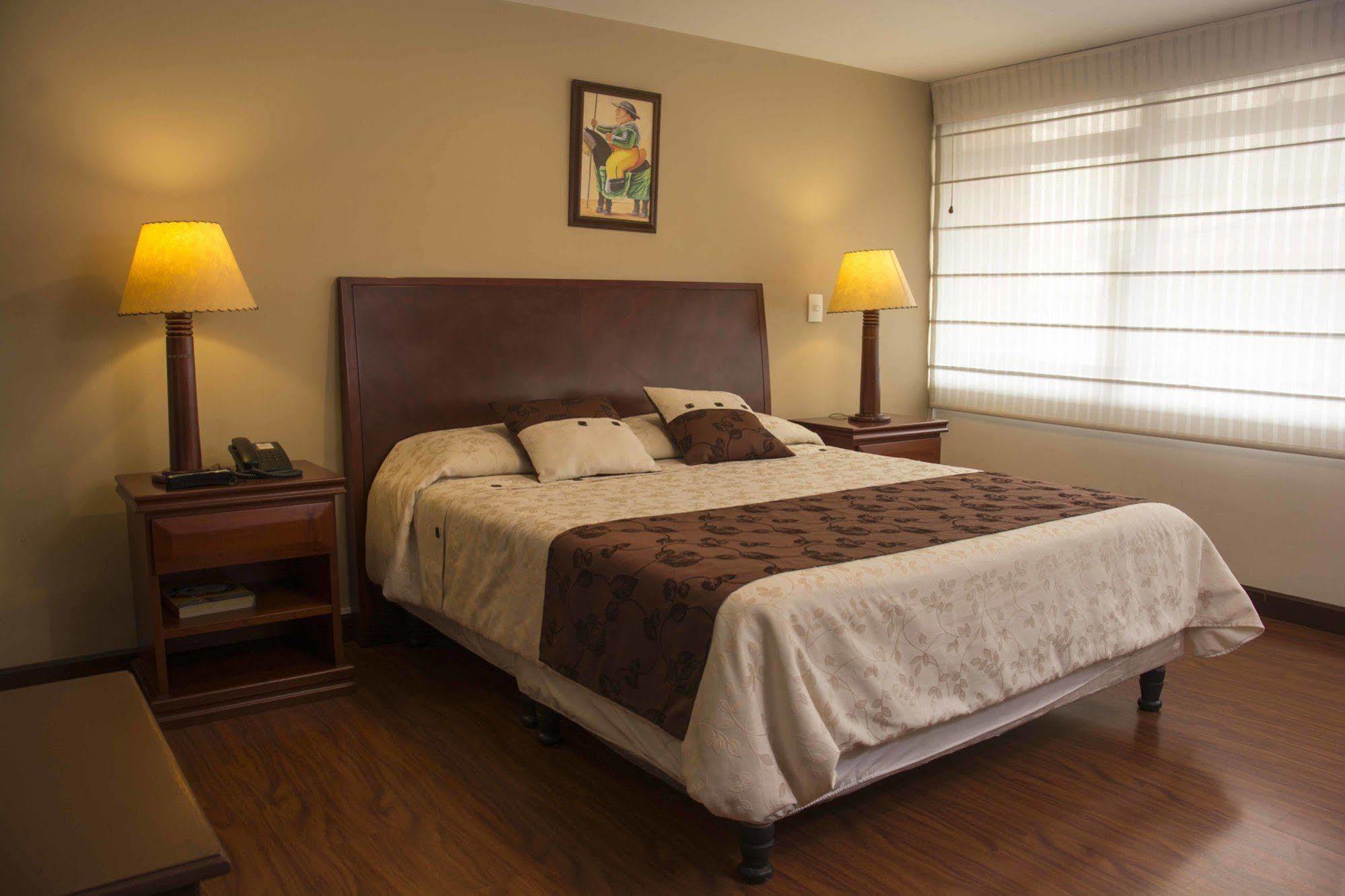 Hotel La Sabana Bogotá Esterno foto