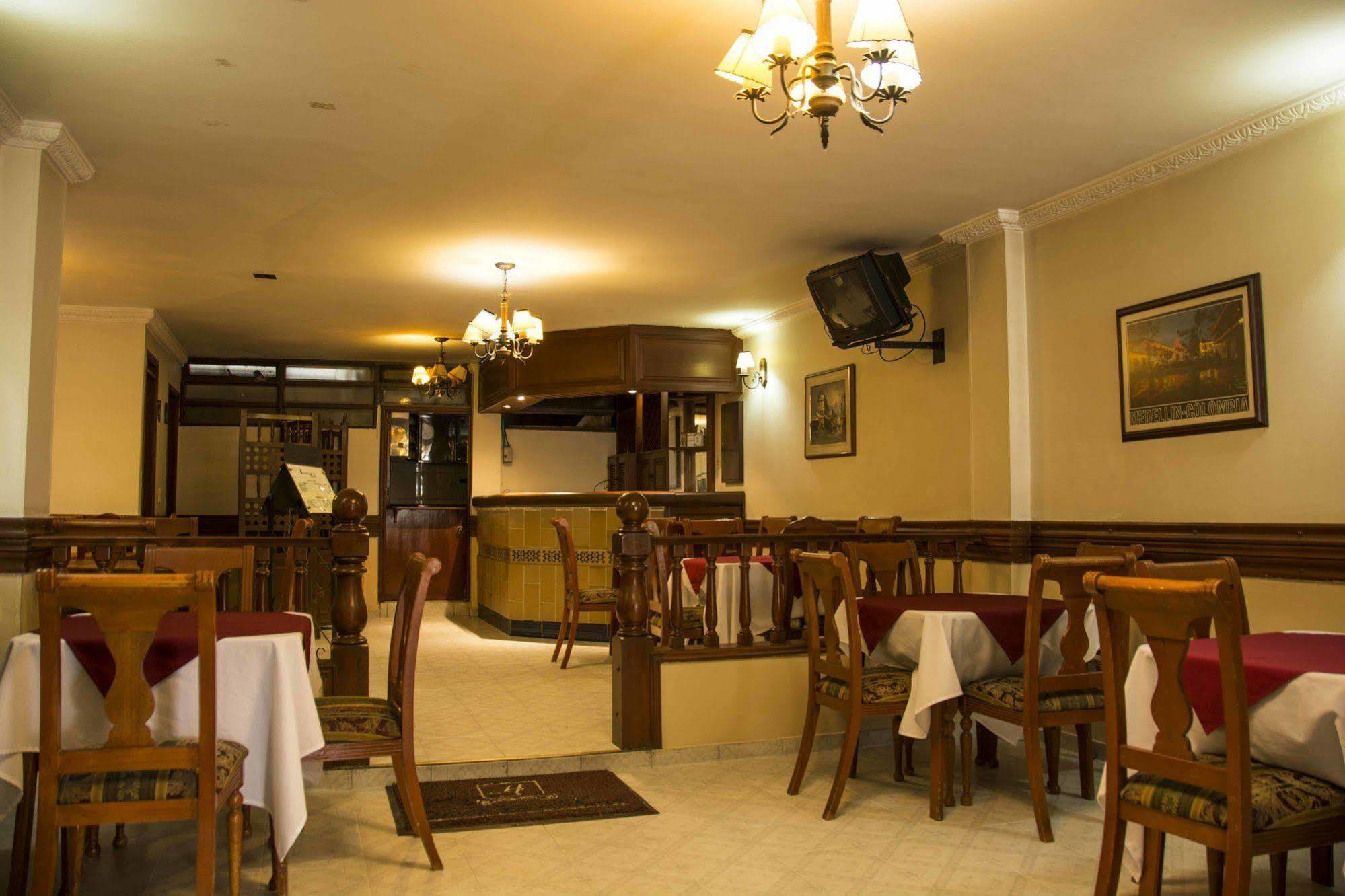 Hotel La Sabana Bogotá Esterno foto
